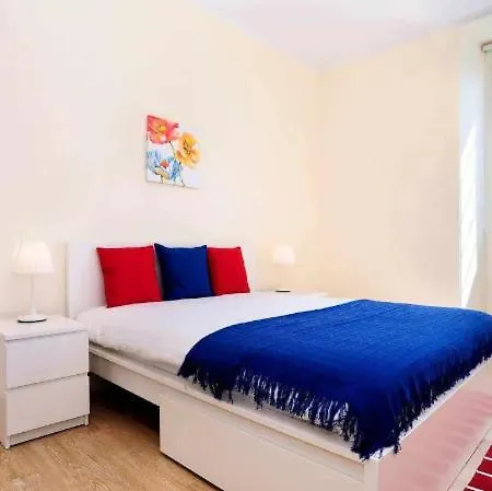 Lightoasis 4 Apartman