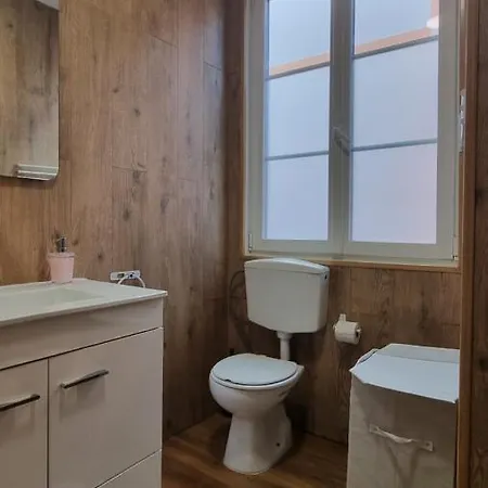 Lightoasis 4 Apartman *