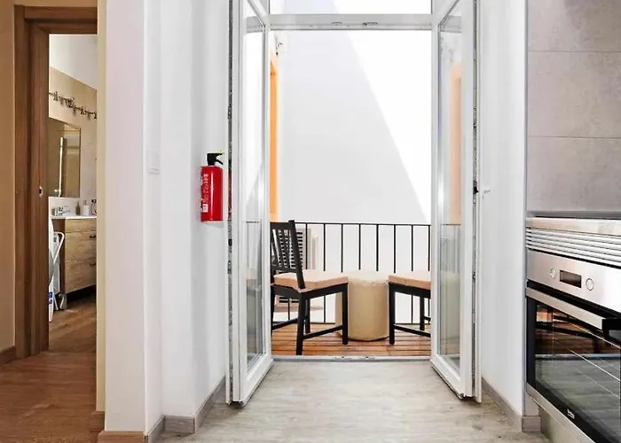 Apartament Lightoasis 4 *