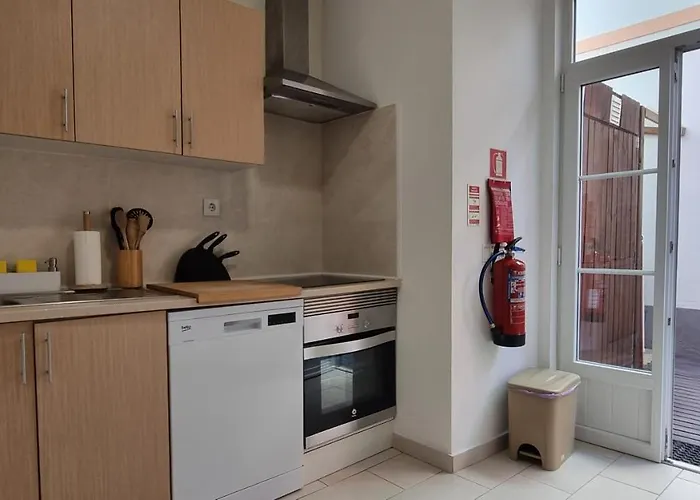 Lightoasis 4 * אוייראס